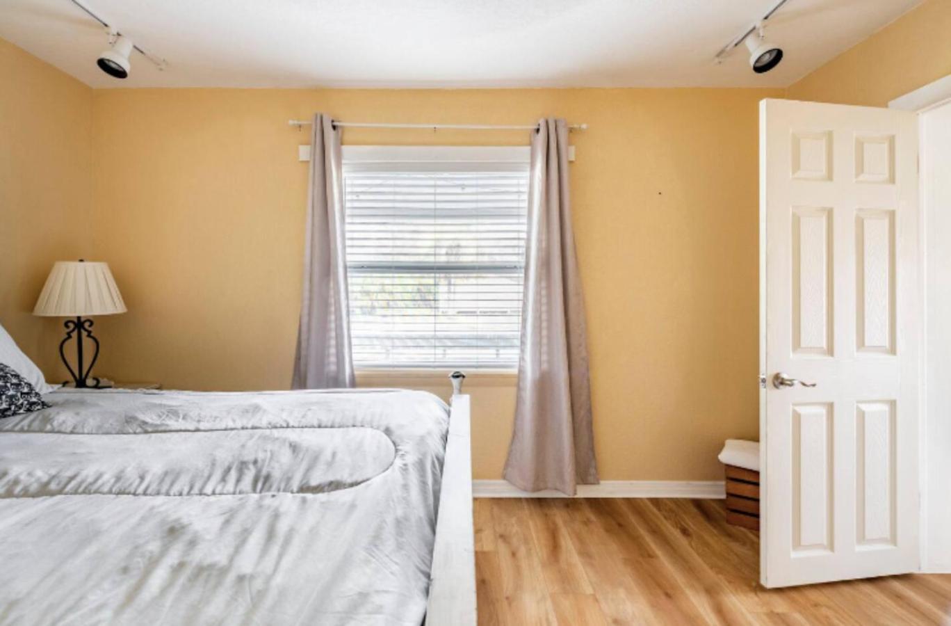 3-Bed Bungalow Walk To Historic Downtown Sanford Bagian luar foto