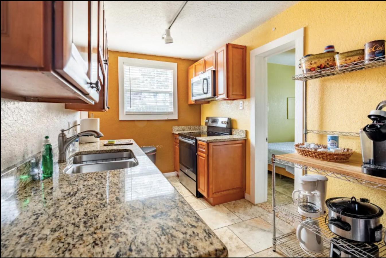 3-Bed Bungalow Walk To Historic Downtown Sanford Bagian luar foto